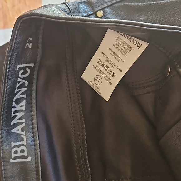 S Black Vegan leather pants - Picture 2 of 7